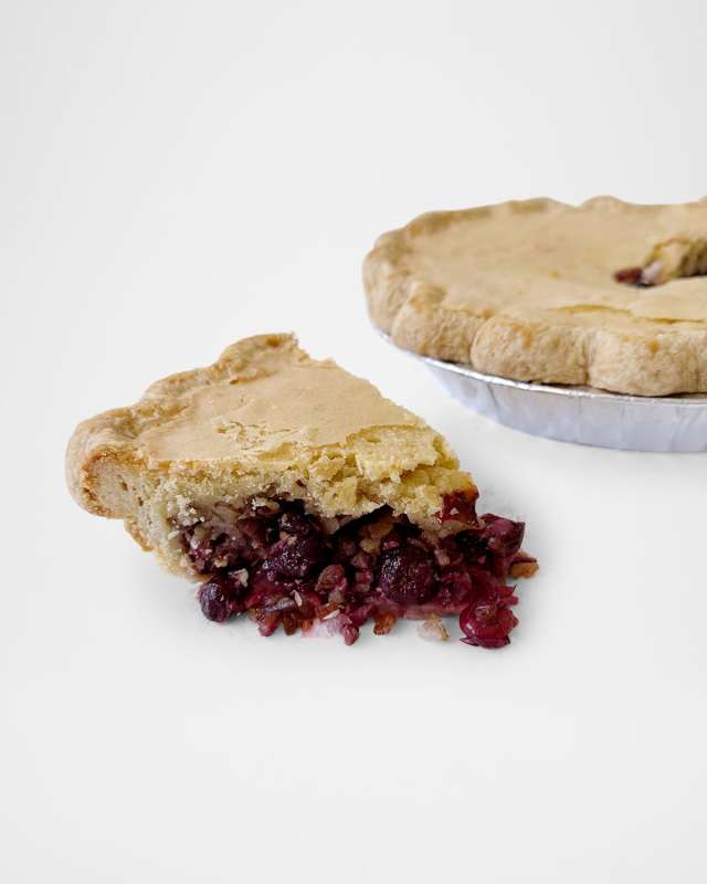 Merry Berry Cranberry & Pecan Pie, Serves 8-10